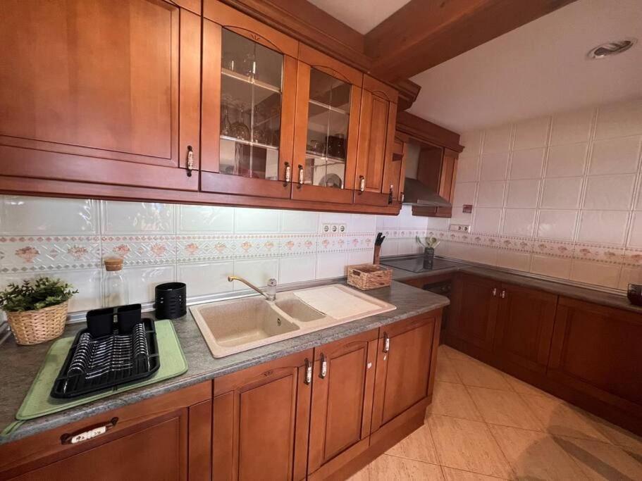3Apartamento De Tres Habitaciones Эмпуриабрава Экстерьер фото